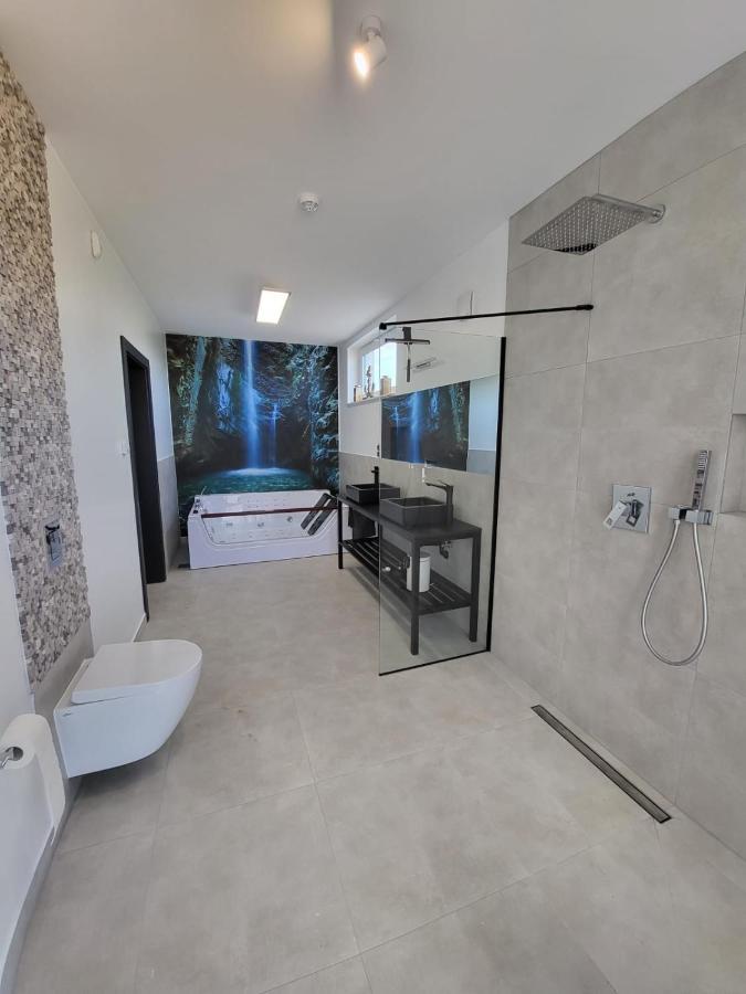 Robson Beach I Sauna, Jacuzzi Międzywodzie Buitenkant foto