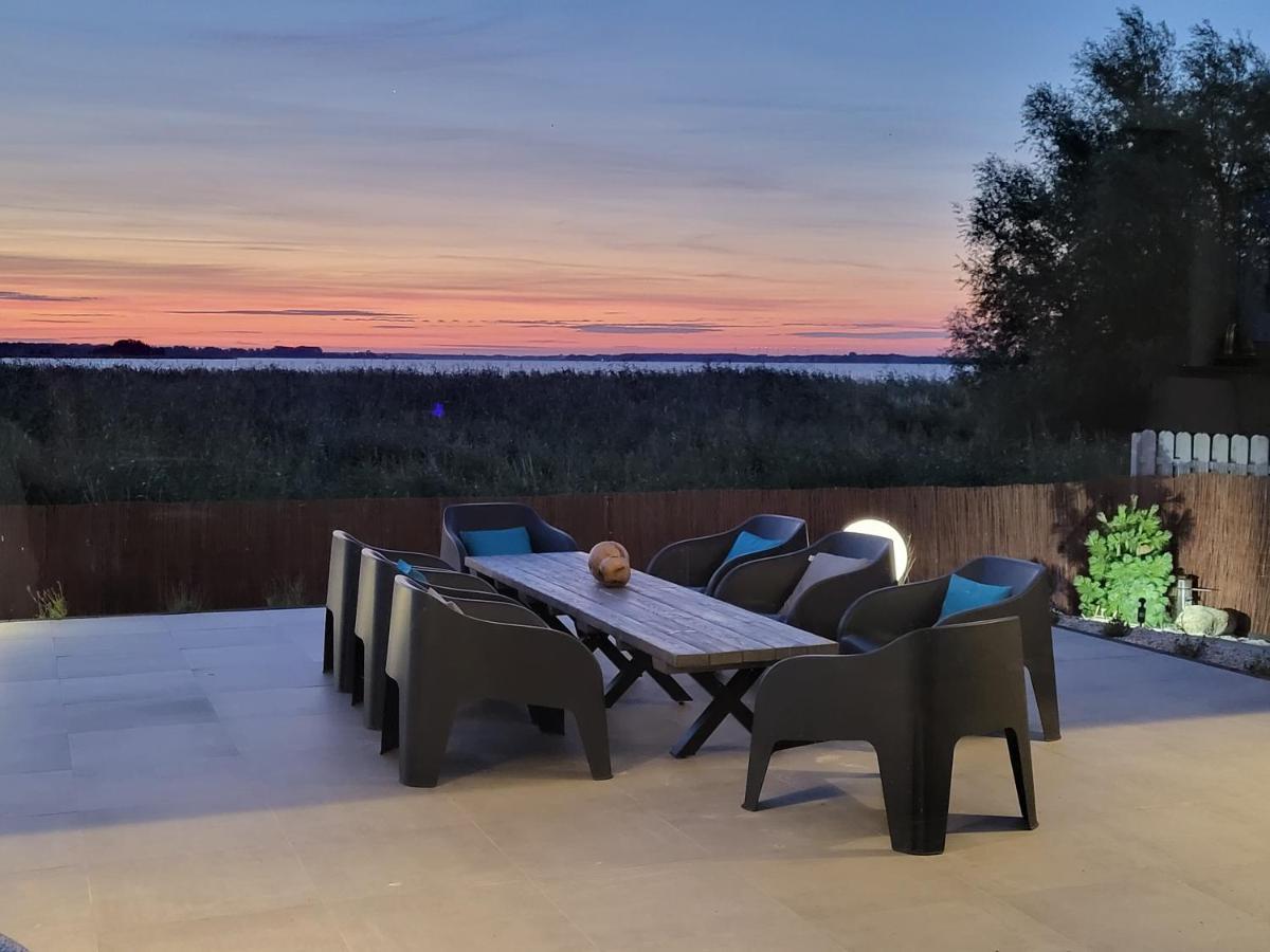 Robson Beach I Sauna, Jacuzzi Międzywodzie Buitenkant foto
